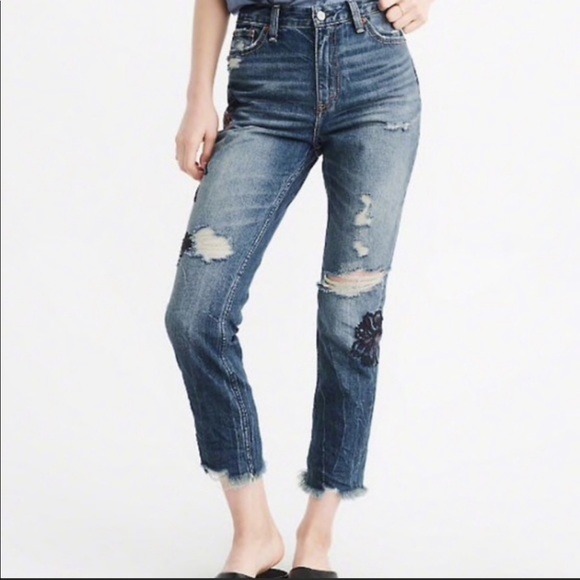 Abercrombie and Fitch Annie girlfriend floral jean - Picture 2 of 8